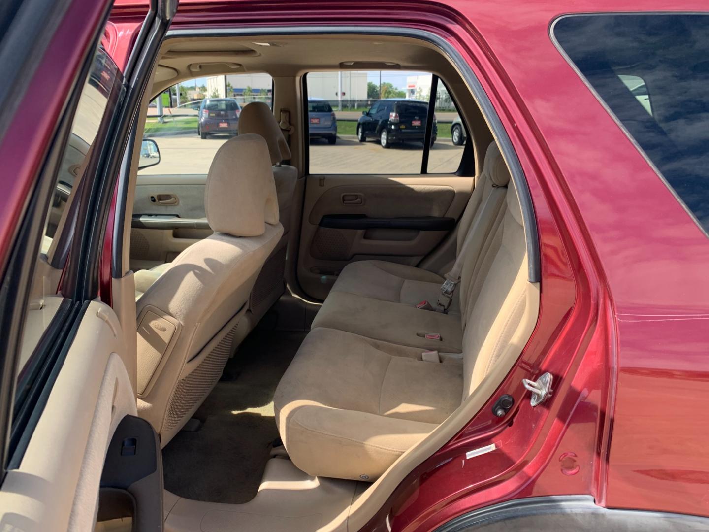 2005 red Honda CR-V EX 4WD AT (JHLRD78855C) with an 2.4L L4 DOHC 16V engine, 5-Speed Automatic Overdrive transmission, located at 14700 Tomball Parkway 249, Houston, TX, 77086, (281) 444-2200, 29.928619, -95.504074 - Photo#9