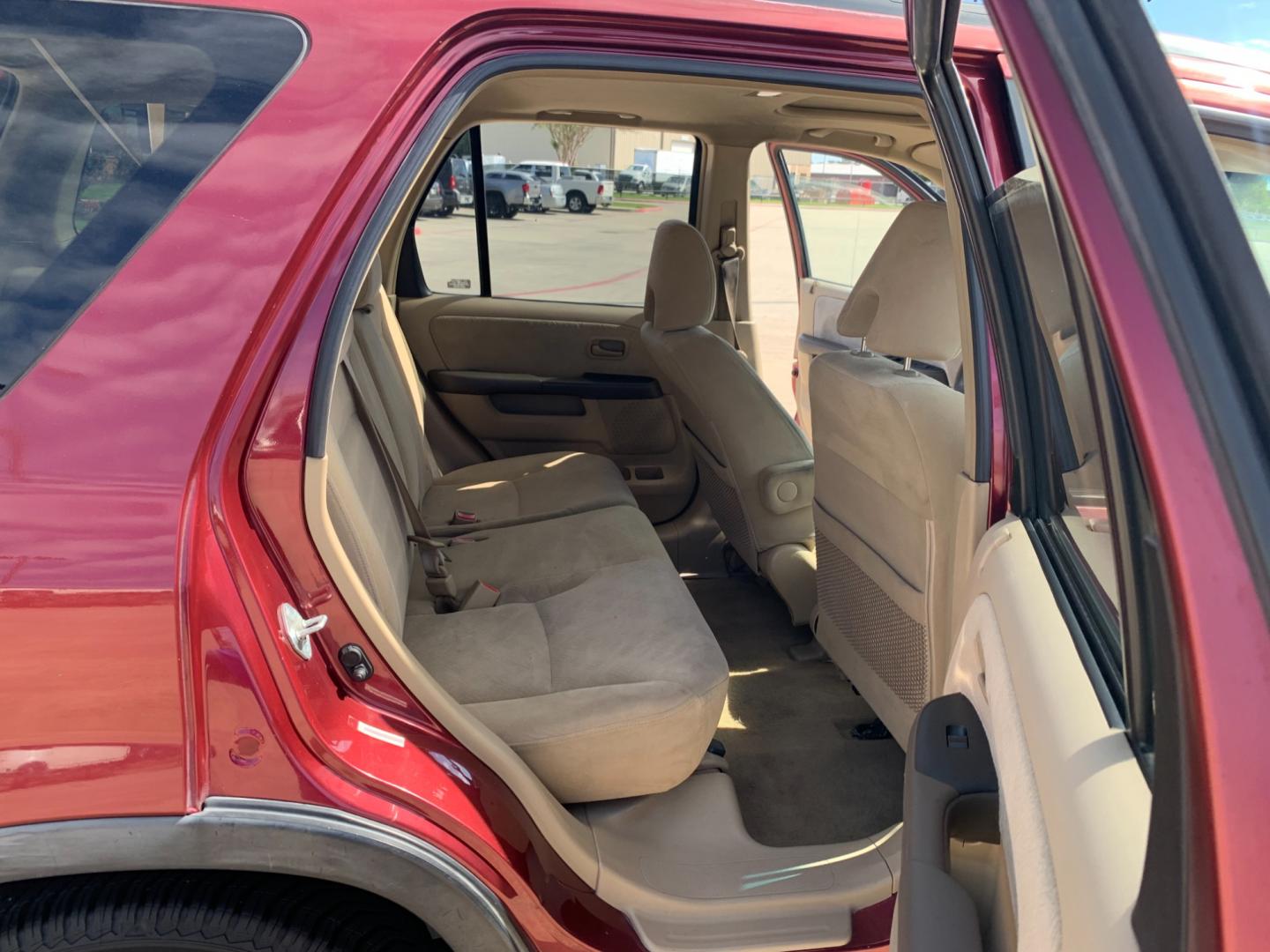 2005 red Honda CR-V EX 4WD AT (JHLRD78855C) with an 2.4L L4 DOHC 16V engine, 5-Speed Automatic Overdrive transmission, located at 14700 Tomball Parkway 249, Houston, TX, 77086, (281) 444-2200, 29.928619, -95.504074 - Photo#12