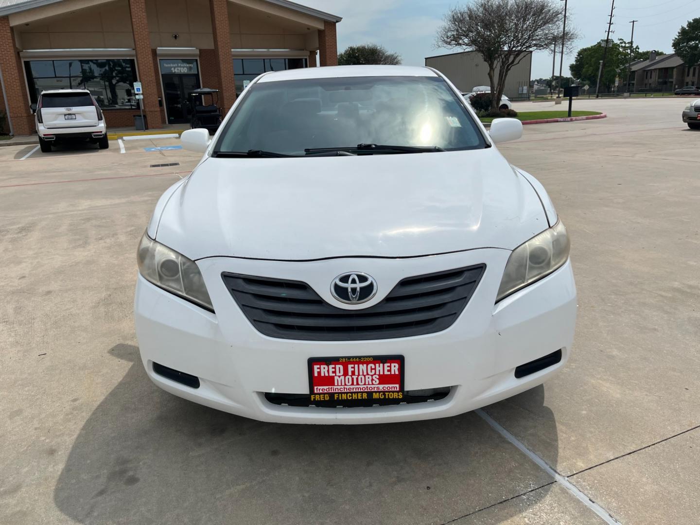 2007 white /gray Toyota Camry CE 5-Spd AT (JTNBE46K373) with an 2.4L L4 DOHC 16V engine, 5-Speed Automatic Overdrive transmission, located at 14700 Tomball Parkway 249, Houston, TX, 77086, (281) 444-2200, 29.928619, -95.504074 - Photo#1