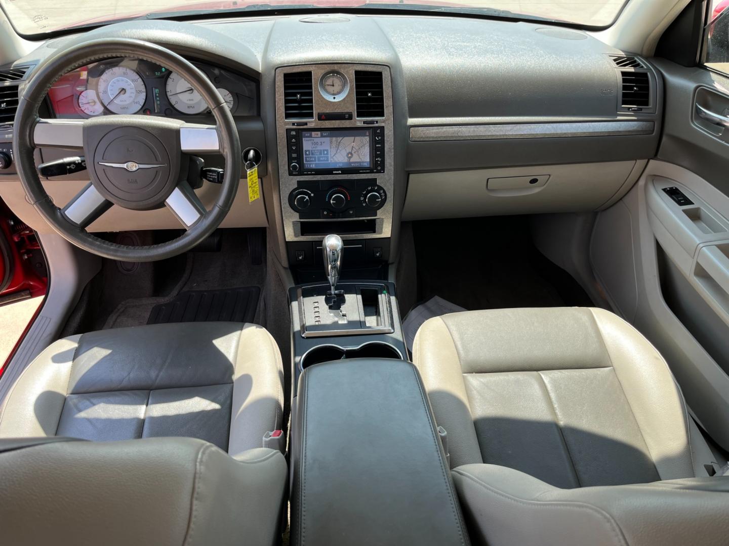 2008 red /TAN Chrysler 300 Touring (2C3LA53GX8H) with an 3.5L V6 DOHC 24V engine, 4-Speed Automatic Overdrive transmission, located at 14700 Tomball Parkway 249, Houston, TX, 77086, (281) 444-2200, 29.928619, -95.504074 - Photo#10