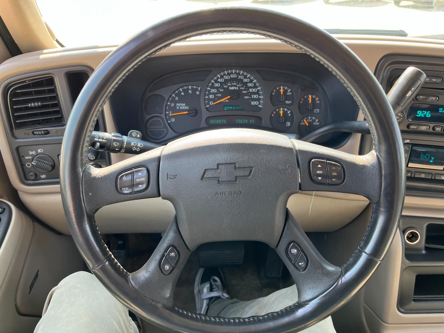 2003 GOLD /TAN Chevrolet Tahoe 2WD (1GNEC13Z13R) with an 5.3L V8 OHV 16V FFV engine, 4-Speed Automatic Overdrive transmission, located at 14700 Tomball Parkway 249, Houston, TX, 77086, (281) 444-2200, 29.928619, -95.504074 - Photo#15