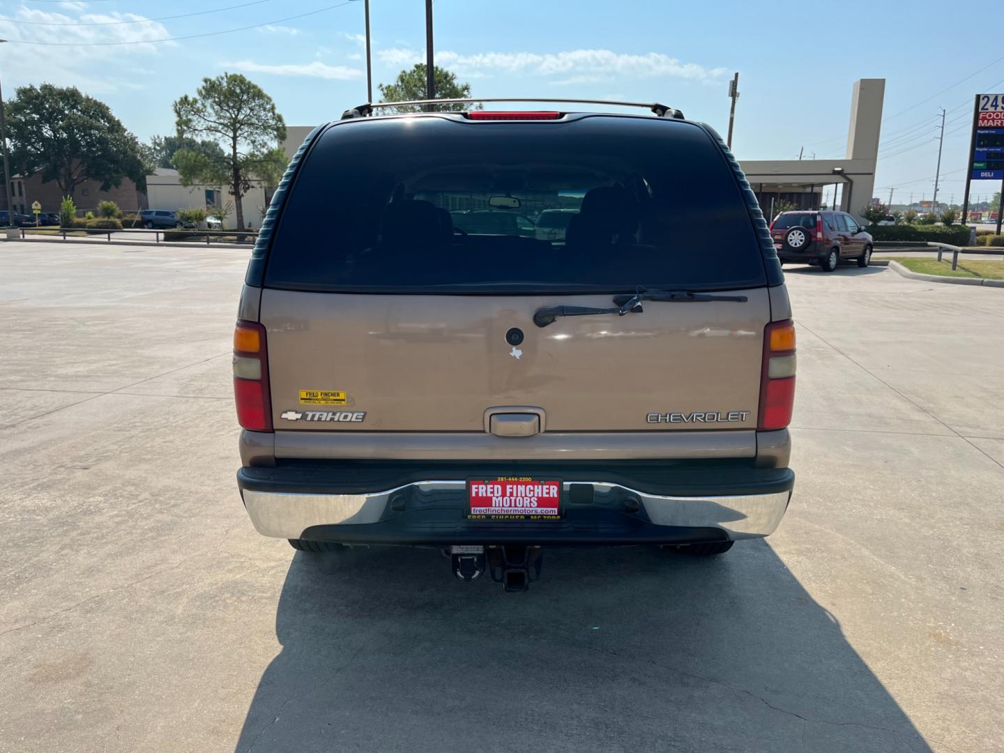 2003 GOLD /TAN Chevrolet Tahoe 2WD (1GNEC13Z13R) with an 5.3L V8 OHV 16V FFV engine, 4-Speed Automatic Overdrive transmission, located at 14700 Tomball Parkway 249, Houston, TX, 77086, (281) 444-2200, 29.928619, -95.504074 - Photo#5