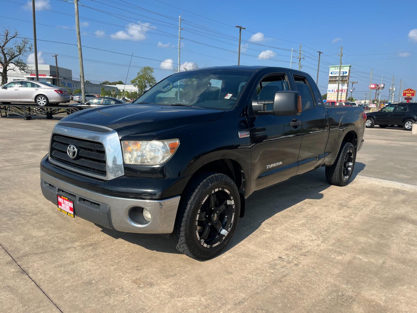 2008 Black /TAN Toyota Tundra SR5 Double Cab 5.7L 2WD (5TFRV54128X) with an 5.7L V8 DOHC 32V engine, 6-Speed Automatic Overdrive transmission, located at 14700 Tomball Parkway 249, Houston, TX, 77086, (281) 444-2200, 29.928619, -95.504074 - Photo#2