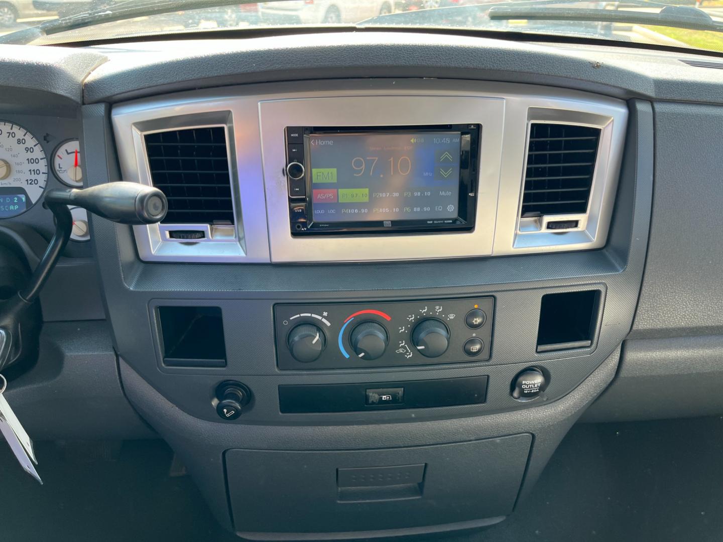 2008 red /gray Dodge Ram 1500 Laramie Quad Cab 2WD (1D7HA18N48S) with an 4.7L V8 SOHC 16V engine, located at 14700 Tomball Parkway 249, Houston, TX, 77086, (281) 444-2200, 29.928619, -95.504074 - Photo#13