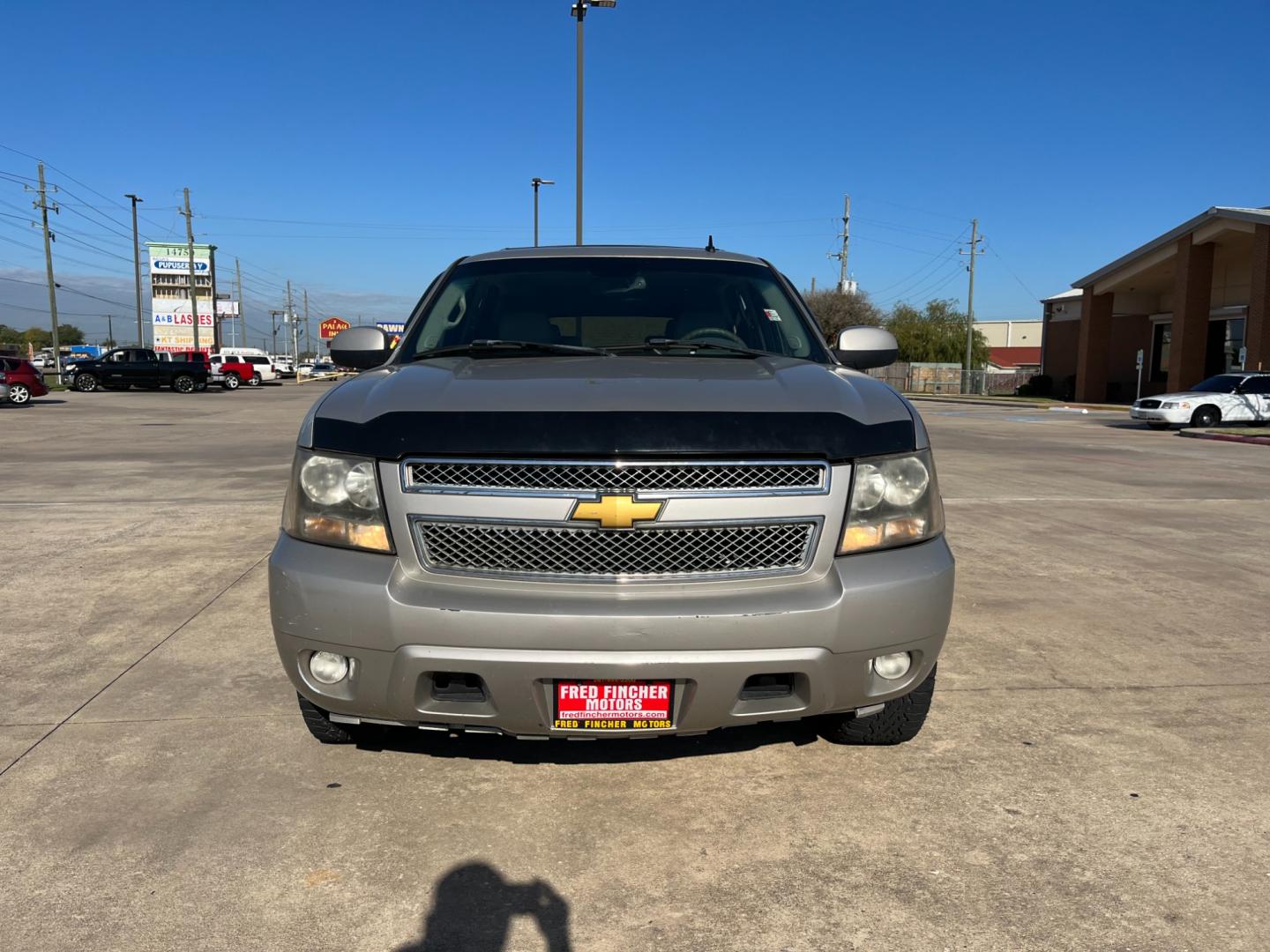 2007 SILVER /gray Chevrolet Suburban LS 1500 2WD (3GNFC16007G) with an 5.3L V8 OHV 16V FFV engine, 4-Speed Automatic Overdrive transmission, located at 14700 Tomball Parkway 249, Houston, TX, 77086, (281) 444-2200, 29.928619, -95.504074 - Photo#1