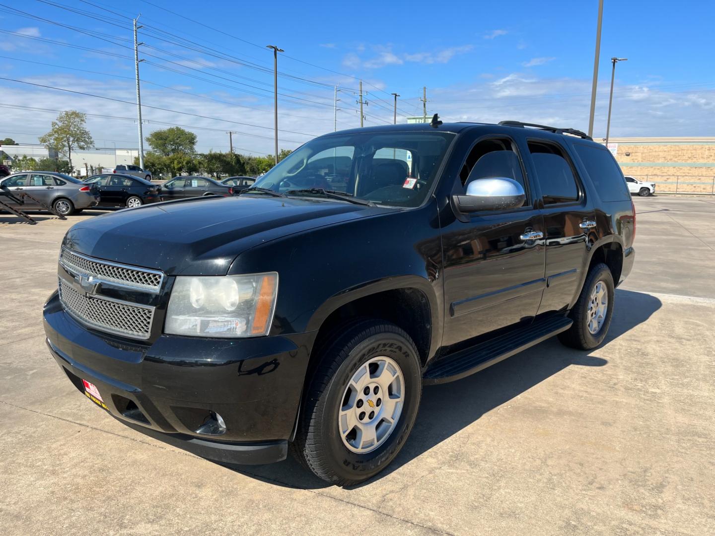 2009 Black /black Chevrolet Tahoe LT1 2WD (1GNFC23099R) with an 5.3L V8 OHV 16V FFV engine, 6-Speed Automatic transmission, located at 14700 Tomball Parkway 249, Houston, TX, 77086, (281) 444-2200, 29.928619, -95.504074 - Photo#2