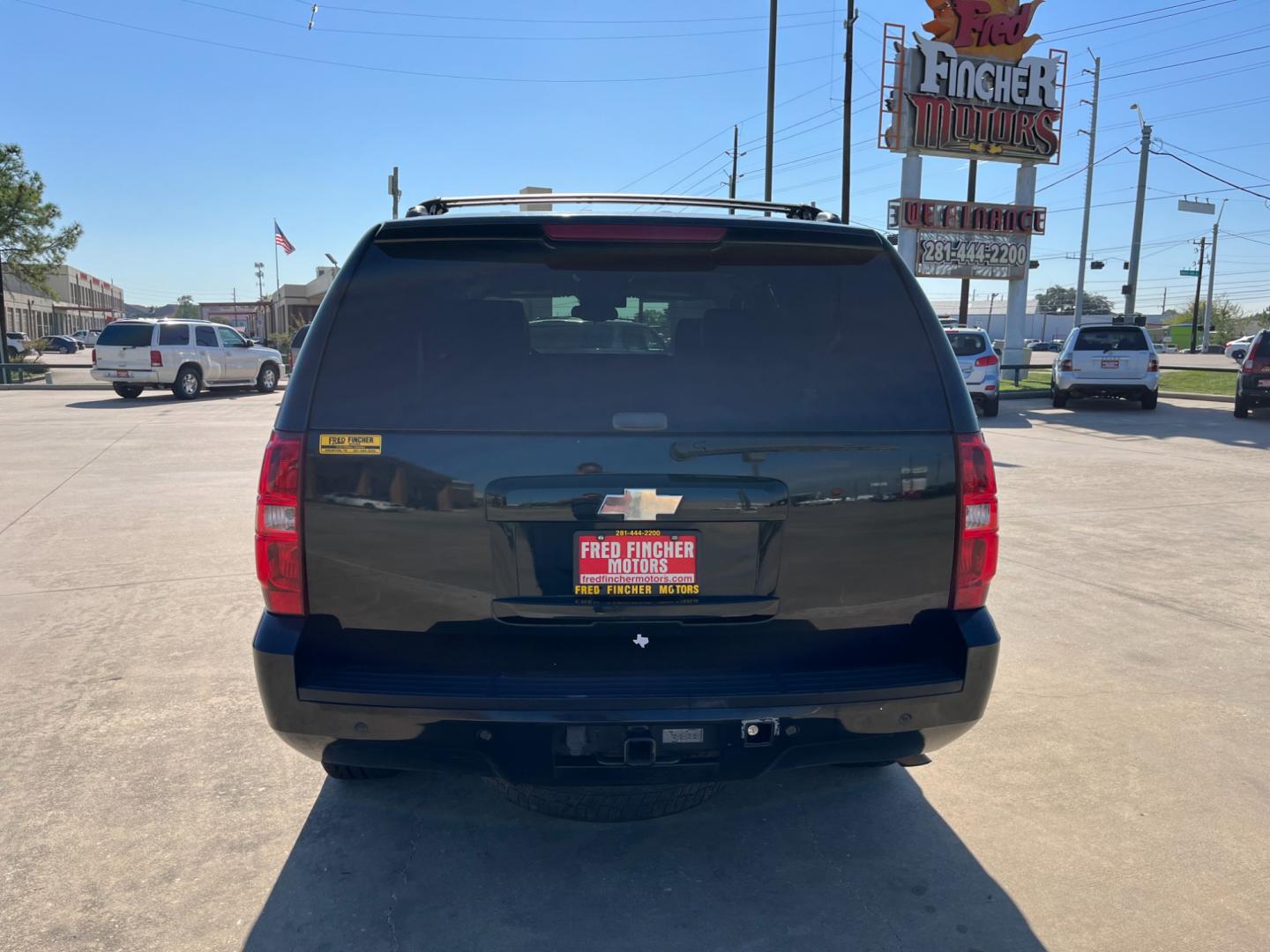 2009 Black /black Chevrolet Tahoe LT1 2WD (1GNFC23099R) with an 5.3L V8 OHV 16V FFV engine, 6-Speed Automatic transmission, located at 14700 Tomball Parkway 249, Houston, TX, 77086, (281) 444-2200, 29.928619, -95.504074 - Photo#5