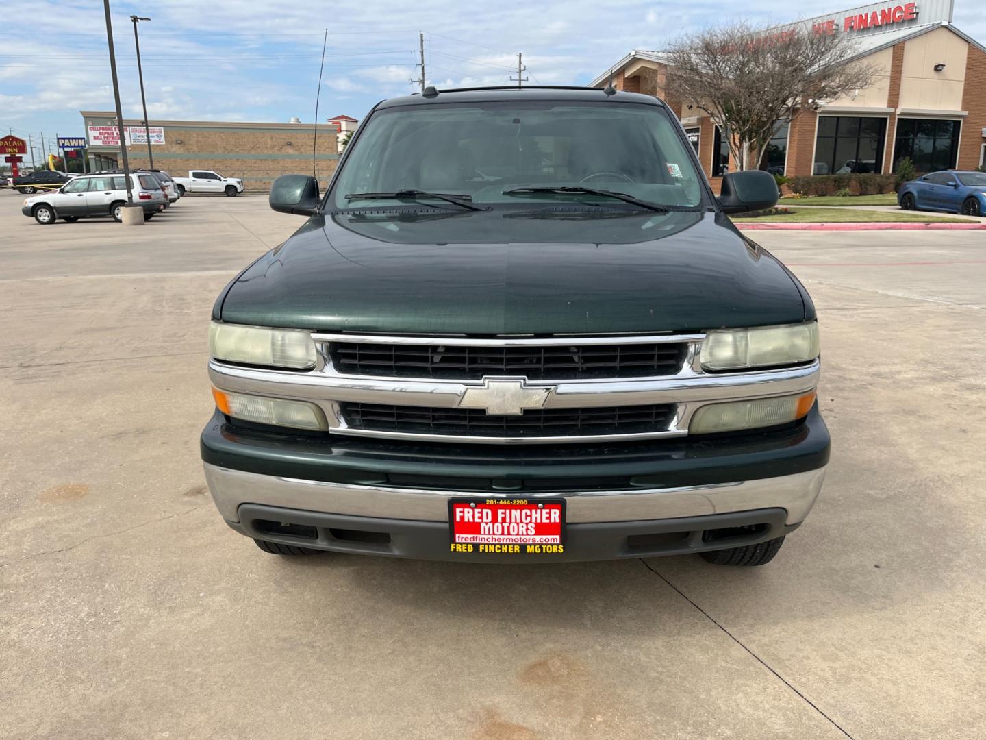 2004 green /gray Chevrolet Tahoe 2WD (1GNEC13Z84R) with an 5.3L V8 OHV 16V FFV engine, 4-Speed Automatic Overdrive transmission, located at 14700 Tomball Parkway 249, Houston, TX, 77086, (281) 444-2200, 29.928619, -95.504074 - Photo#1