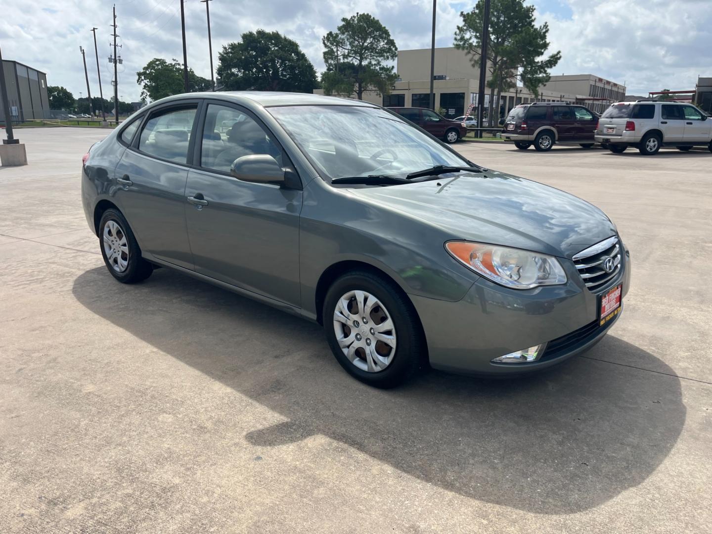 2010 green /gray Hyundai Elantra GLS (KMHDU4AD7AU) with an 2.0L L4 DOHC 16V engine, Automatic transmission, located at 14700 Tomball Parkway 249, Houston, TX, 77086, (281) 444-2200, 29.928619, -95.504074 - Photo#0