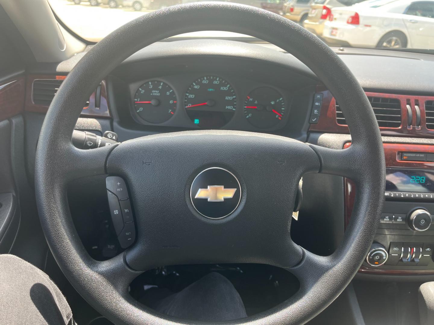 2010 GOLD /TAN Chevrolet Impala LS (2G1WA5EK7A1) with an 3.5L V6 OHV 16V FFV engine, 4-Speed Automatic Overdrive transmission, located at 14700 Tomball Parkway 249, Houston, TX, 77086, (281) 444-2200, 29.928619, -95.504074 - Photo#15