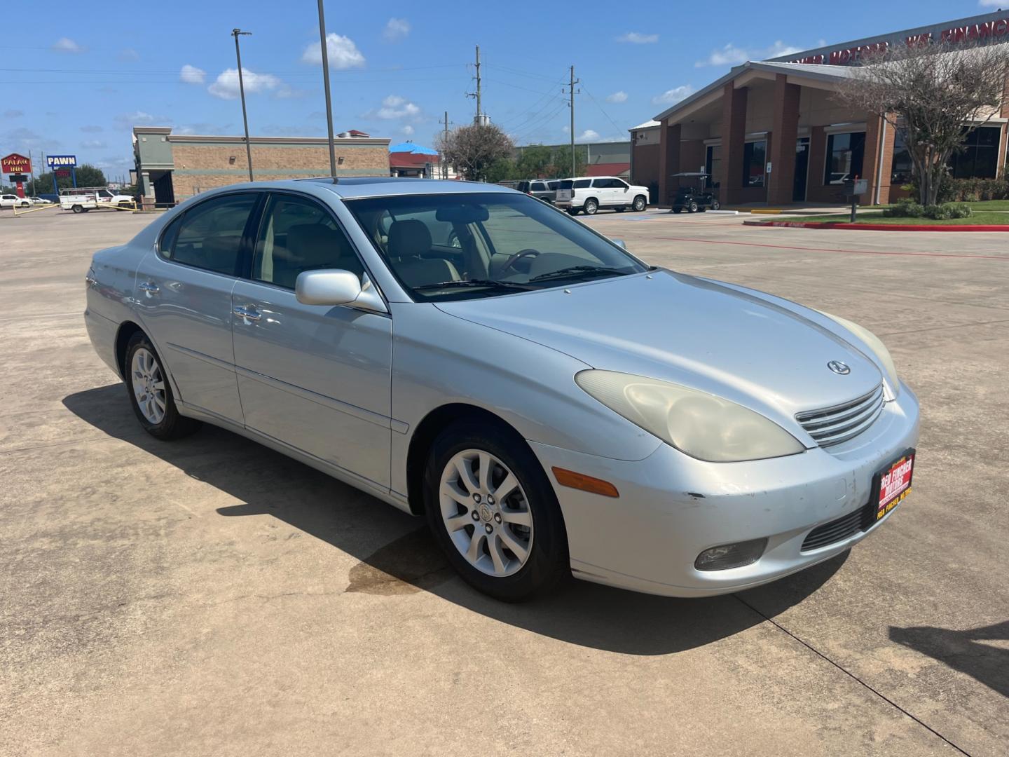 2003 SILVER /gray Lexus ES 300 (JTHBF30G730) with an 3.0 engine, Automatic transmission, located at 14700 Tomball Parkway 249, Houston, TX, 77086, (281) 444-2200, 29.928619, -95.504074 - Photo#0