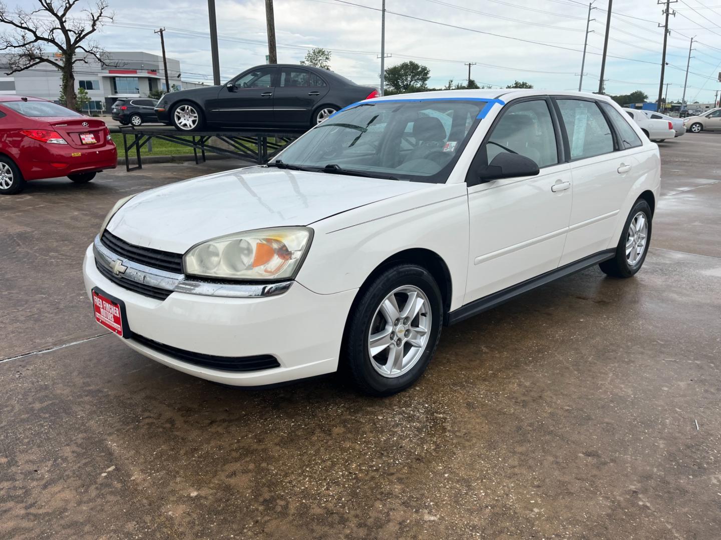 2005 white /TAN Chevrolet Malibu MAXX LS (1G1ZT62875F) with an 3.5L V6 OHV 12V engine, 4-Speed Automatic Overdrive transmission, located at 14700 Tomball Parkway 249, Houston, TX, 77086, (281) 444-2200, 29.928619, -95.504074 - Photo#2