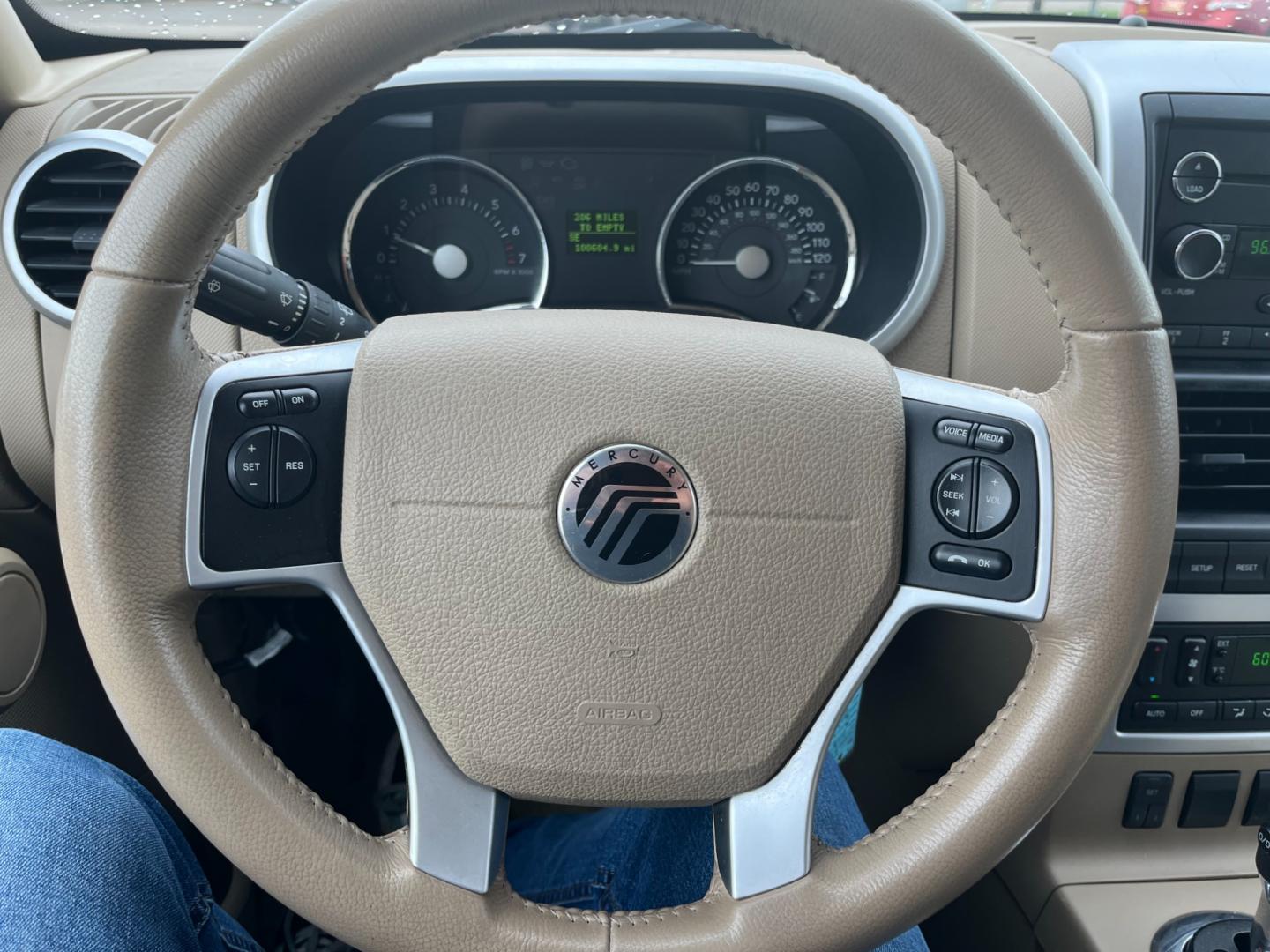 2008 red /tan Mercury Mountaineer (4M2EU38848U) , Automatic transmission, located at 14700 Tomball Parkway 249, Houston, TX, 77086, (281) 444-2200, 29.928619, -95.504074 - Photo#17