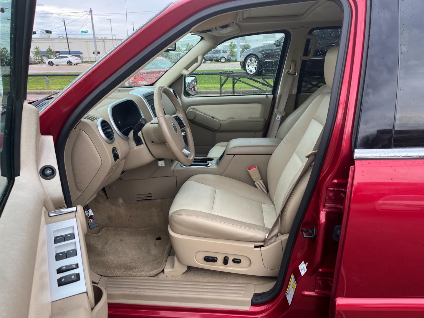 2008 red /tan Mercury Mountaineer (4M2EU38848U) , Automatic transmission, located at 14700 Tomball Parkway 249, Houston, TX, 77086, (281) 444-2200, 29.928619, -95.504074 - Photo#8