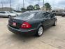 2003 GRAY /black Mercedes-Benz E-Class E500 (WDBUF70J83A) with an 5.0L V8 SOHC 24V engine, 5-Speed Automatic Overdrive transmission, located at 14700 Tomball Parkway 249, Houston, TX, 77086, (281) 444-2200, 29.928619, -95.504074 - Photo#6