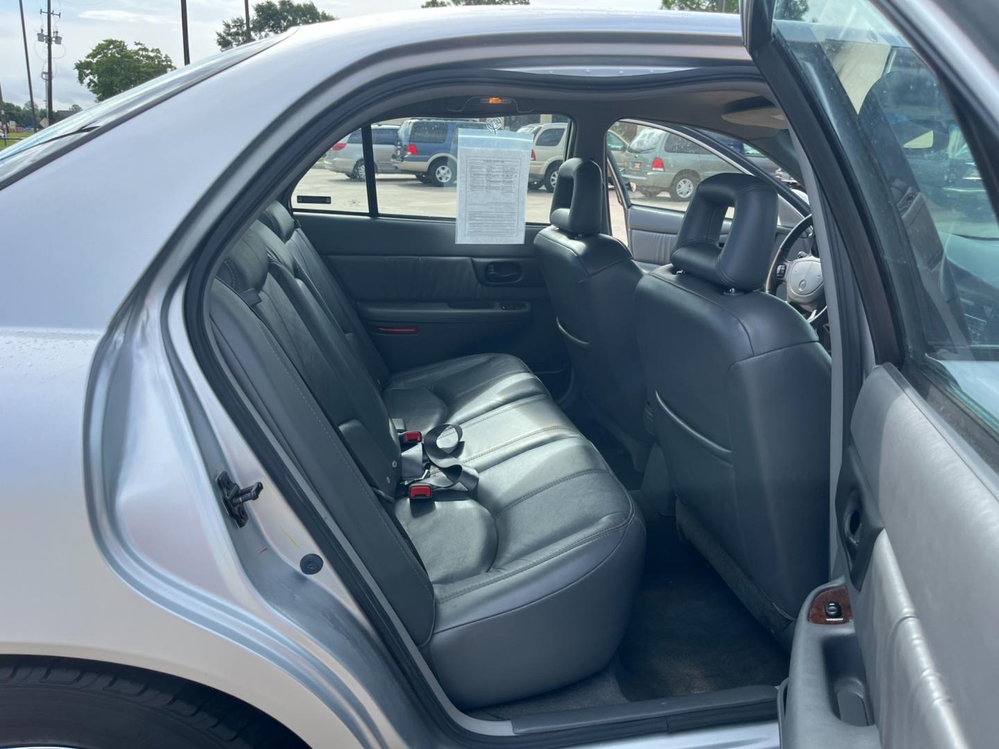 2002 SILVER /gray Buick Regal LS (2G4WB55K921) with an 3.8L V6 OHV 12V engine, 4-Speed Automatic Overdrive transmission, located at 14700 Tomball Parkway 249, Houston, TX, 77086, (281) 444-2200, 29.928619, -95.504074 - Photo#12