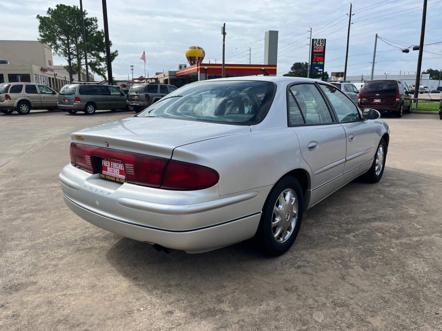 2002 SILVER /gray Buick Regal LS (2G4WB55K921) with an 3.8L V6 OHV 12V engine, 4-Speed Automatic Overdrive transmission, located at 14700 Tomball Parkway 249, Houston, TX, 77086, (281) 444-2200, 29.928619, -95.504074 - Photo#6