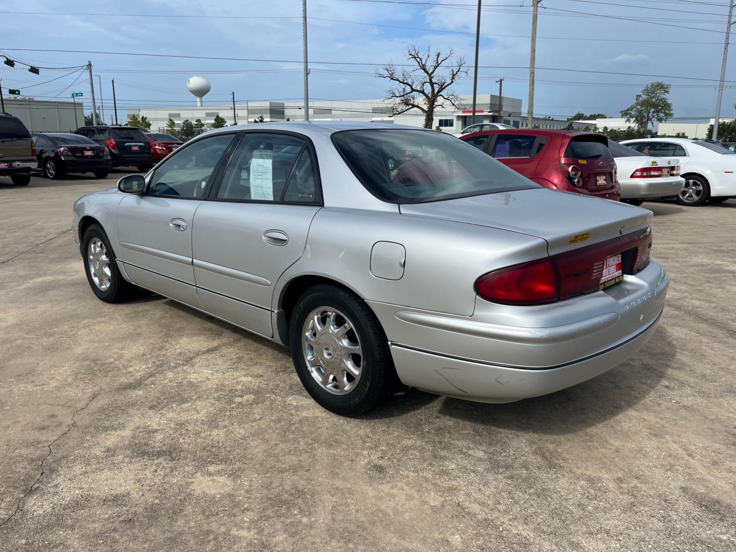 2002 SILVER /gray Buick Regal LS (2G4WB55K921) with an 3.8L V6 OHV 12V engine, 4-Speed Automatic Overdrive transmission, located at 14700 Tomball Parkway 249, Houston, TX, 77086, (281) 444-2200, 29.928619, -95.504074 - Photo#4