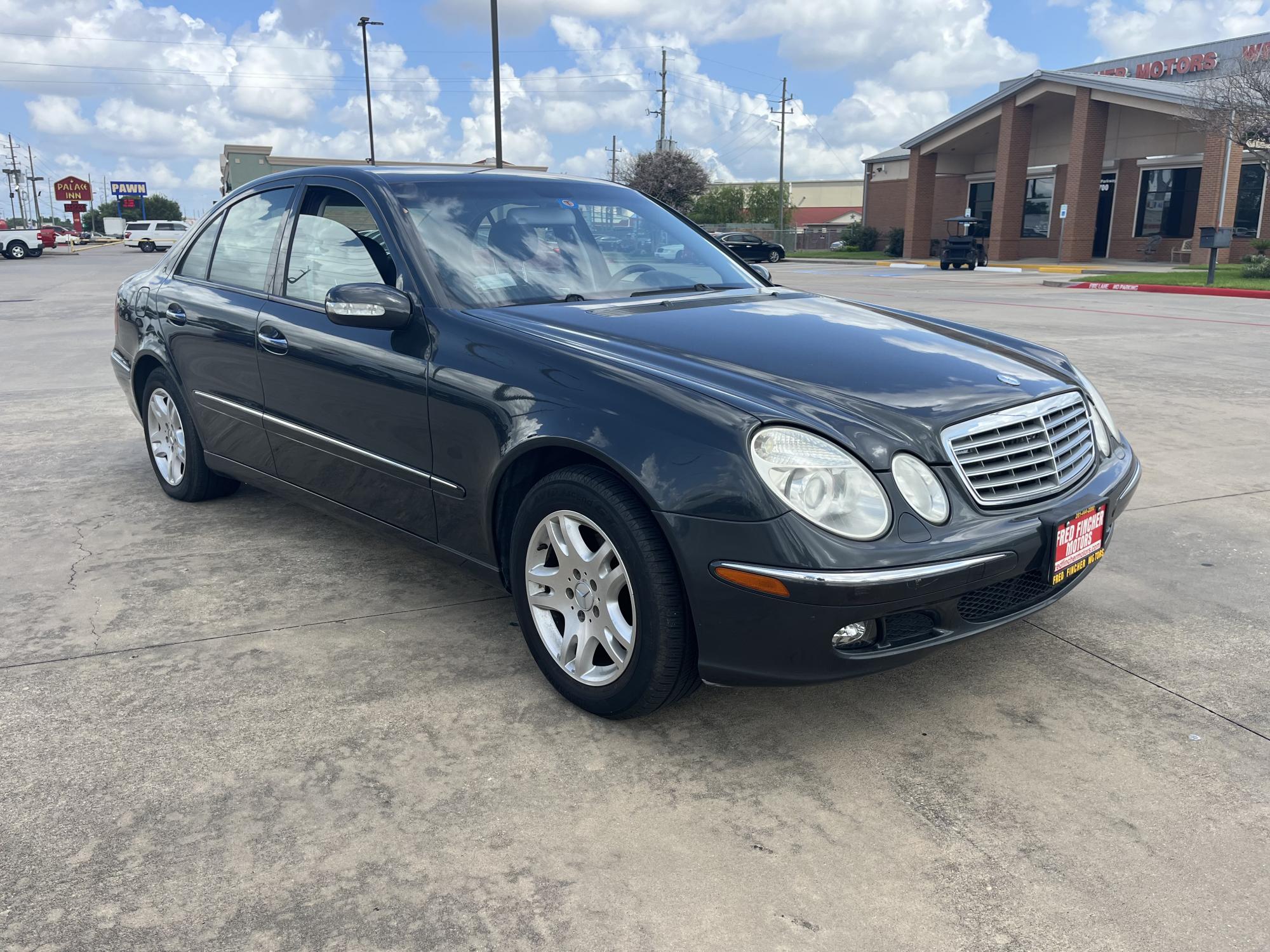 photo of 2004 Mercedes-Benz E-Class E320