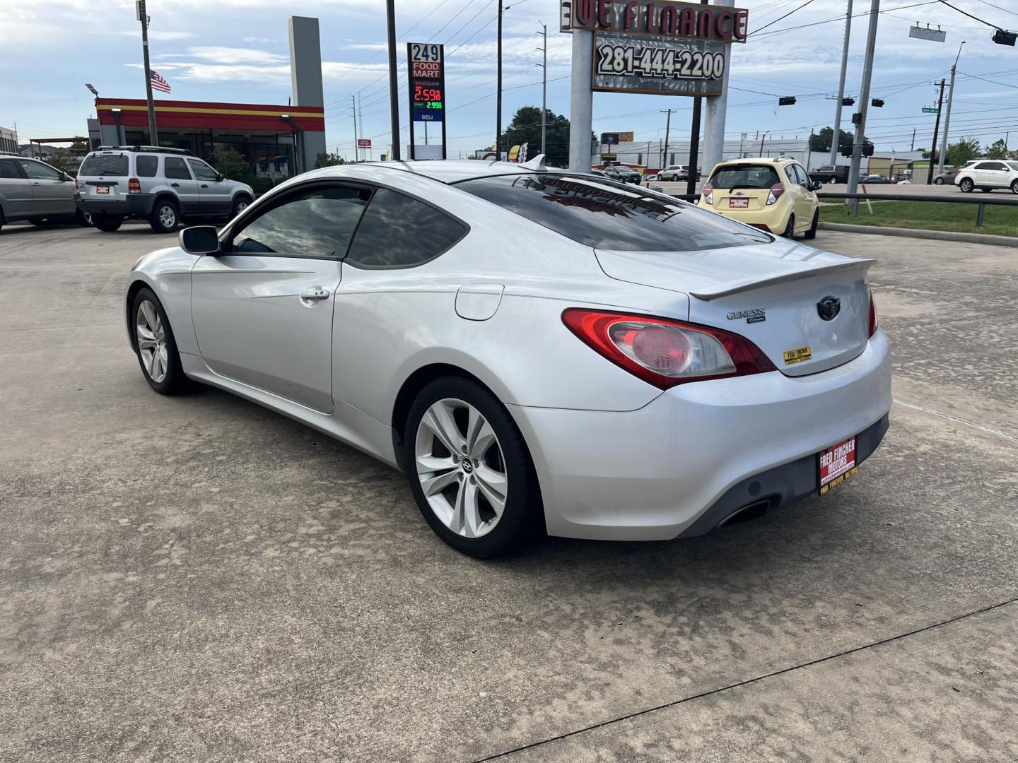 2012 Hyundai Genesis Coupe 2.0 Auto (KMHHT6KD0CU) with an 2.0L L4 DOHC 16V TURBO engine, 5-Speed Automatic transmission, located at 14700 Tomball Parkway 249, Houston, TX, 77086, (281) 444-2200, 29.928619, -95.504074 - Photo#11