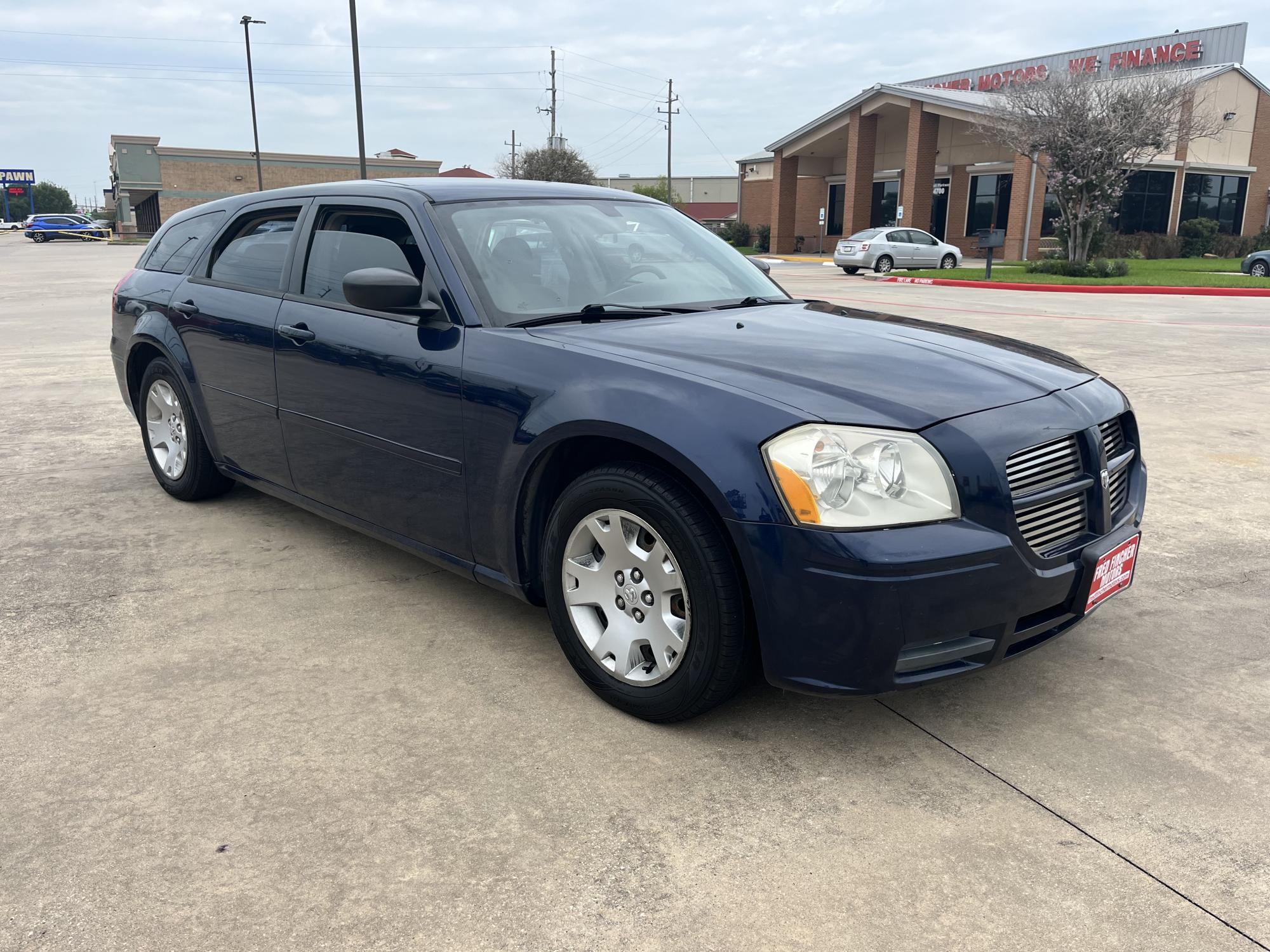 photo of 2006 Dodge Magnum SE