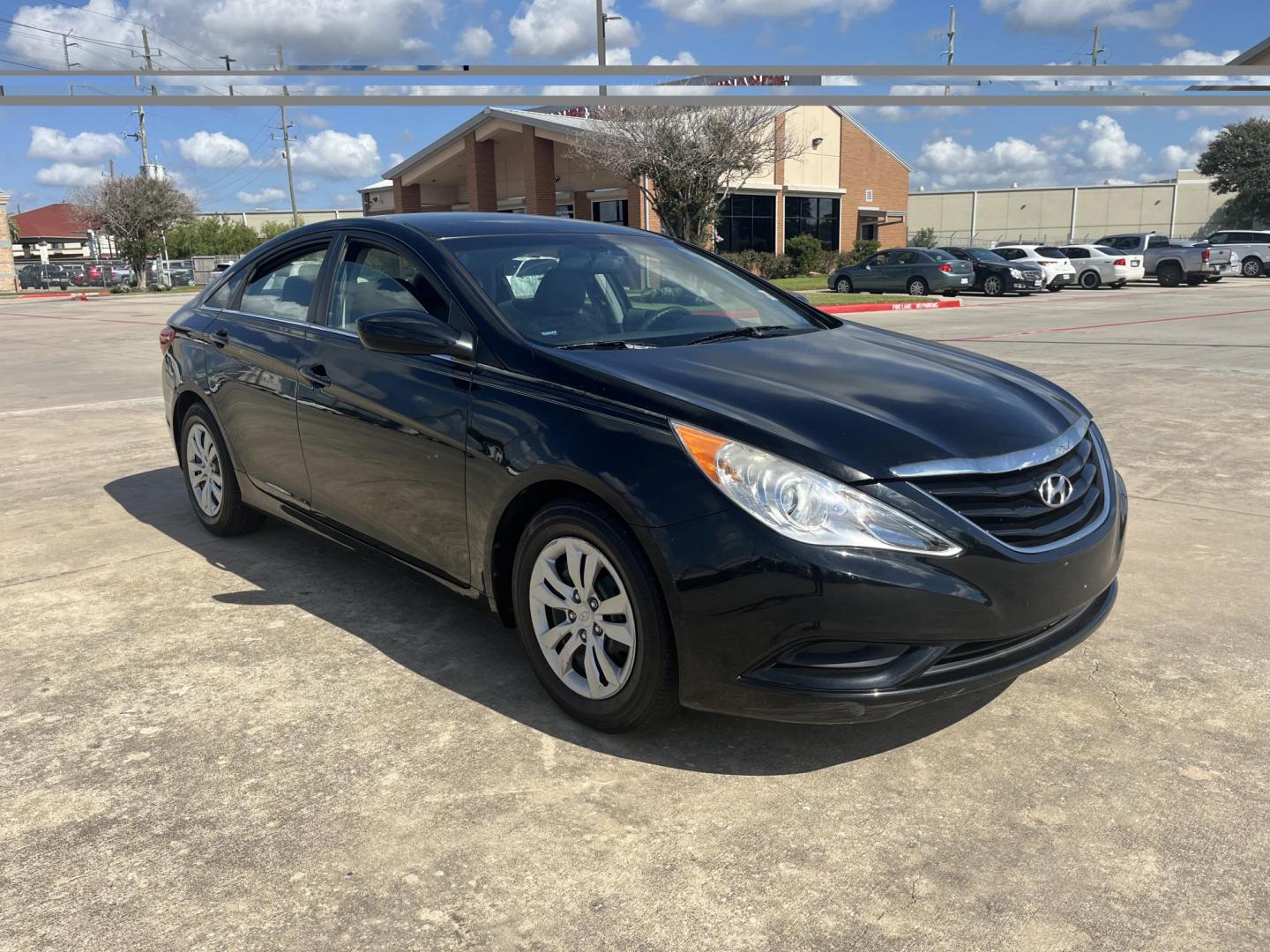 2011 Hyundai Sonata GLS Auto (5NPEB4AC4BH) with an 2.4L L4 DOHC 16V engine, 5-Speed Automatic transmission, located at 14700 Tomball Parkway 249, Houston, TX, 77086, (281) 444-2200, 29.928619, -95.504074 - Photo#0