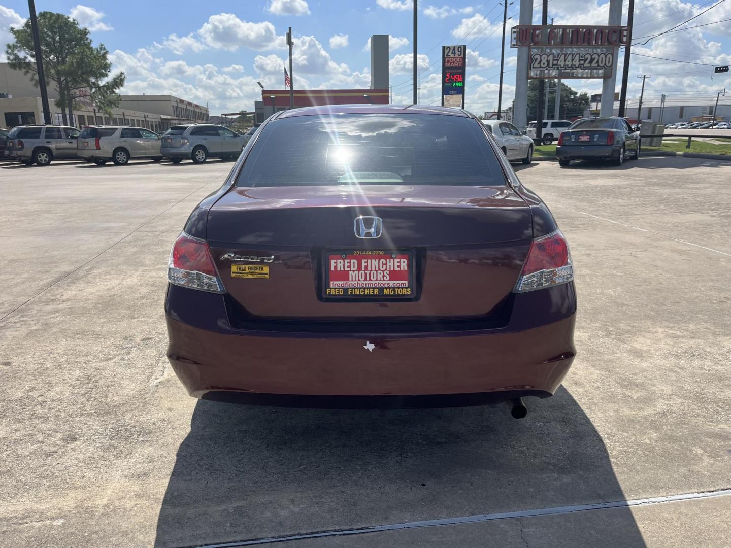 2009 Honda Accord LX Sedan AT (1HGCP26319A) with an 2.4L L4 DOHC 16V engine, 5-Speed Automatic Overdrive transmission, located at 14700 Tomball Parkway 249, Houston, TX, 77086, (281) 444-2200, 29.928619, -95.504074 - Photo#4