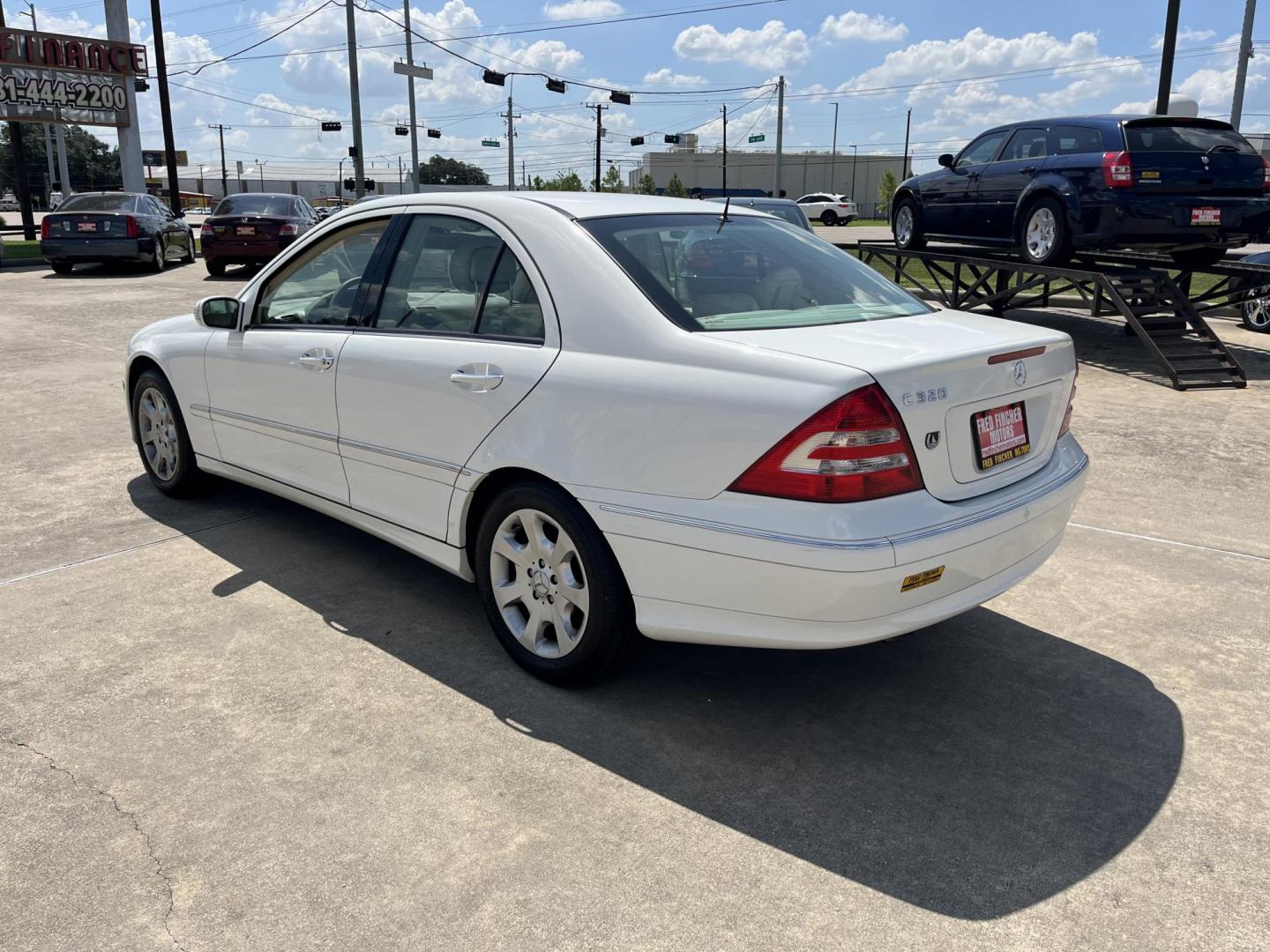 2005 white /TAN Mercedes-Benz C-Class C320 Sport Sedan (WDBRF64J05F) with an 3.2L V6 SOHC 18V engine, 5-Speed Automatic Overdrive transmission, located at 14700 Tomball Parkway 249, Houston, TX, 77086, (281) 444-2200, 29.928619, -95.504074 - Photo#4