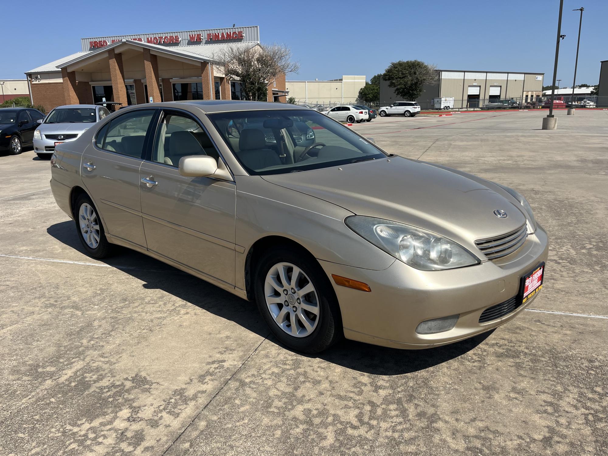 photo of 2002 Lexus ES 300 Sedan