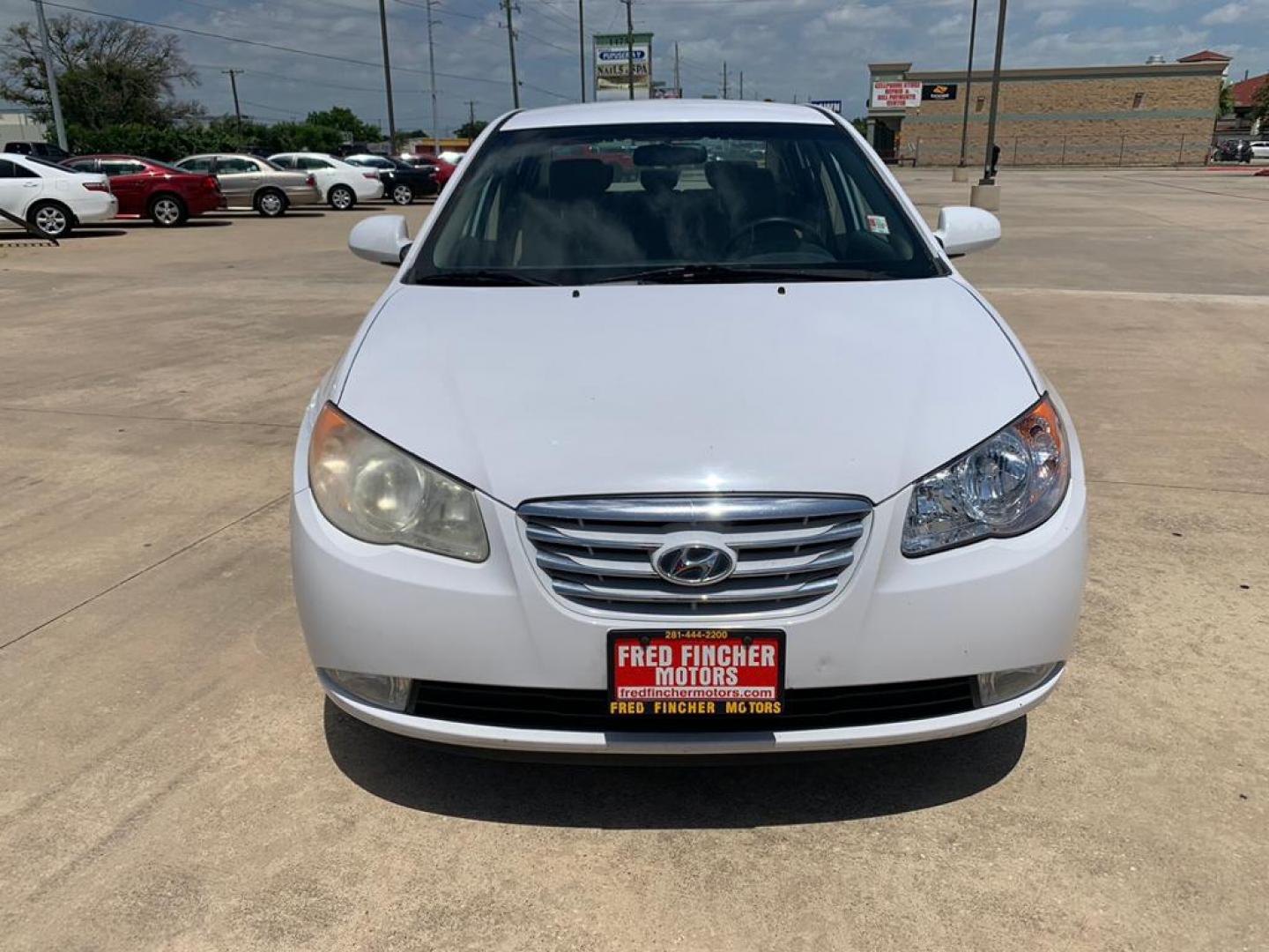 2010 white /TAN Hyundai Elantra GLS (KMHDU4AD5AU) with an 2.0L L4 DOHC 16V engine, Automatic Overdrive transmission, located at 14700 Tomball Parkway 249, Houston, TX, 77086, (281) 444-2200, 29.928619, -95.504074 - Photo#1