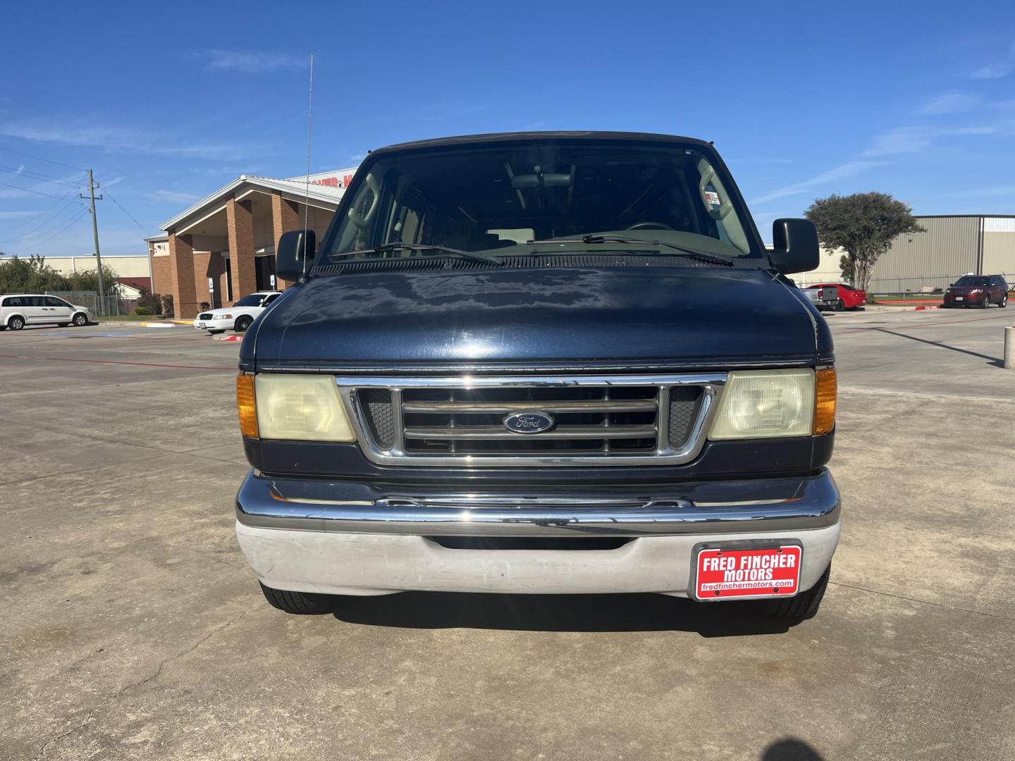 2003 blue /TAN Ford E-Series Van E-150 (1FDRE14L13H) with an 5.4L V8 SOHC 16V engine, 4-Speed Automatic transmission, located at 14700 Tomball Parkway 249, Houston, TX, 77086, (281) 444-2200, 29.928619, -95.504074 - Photo#1