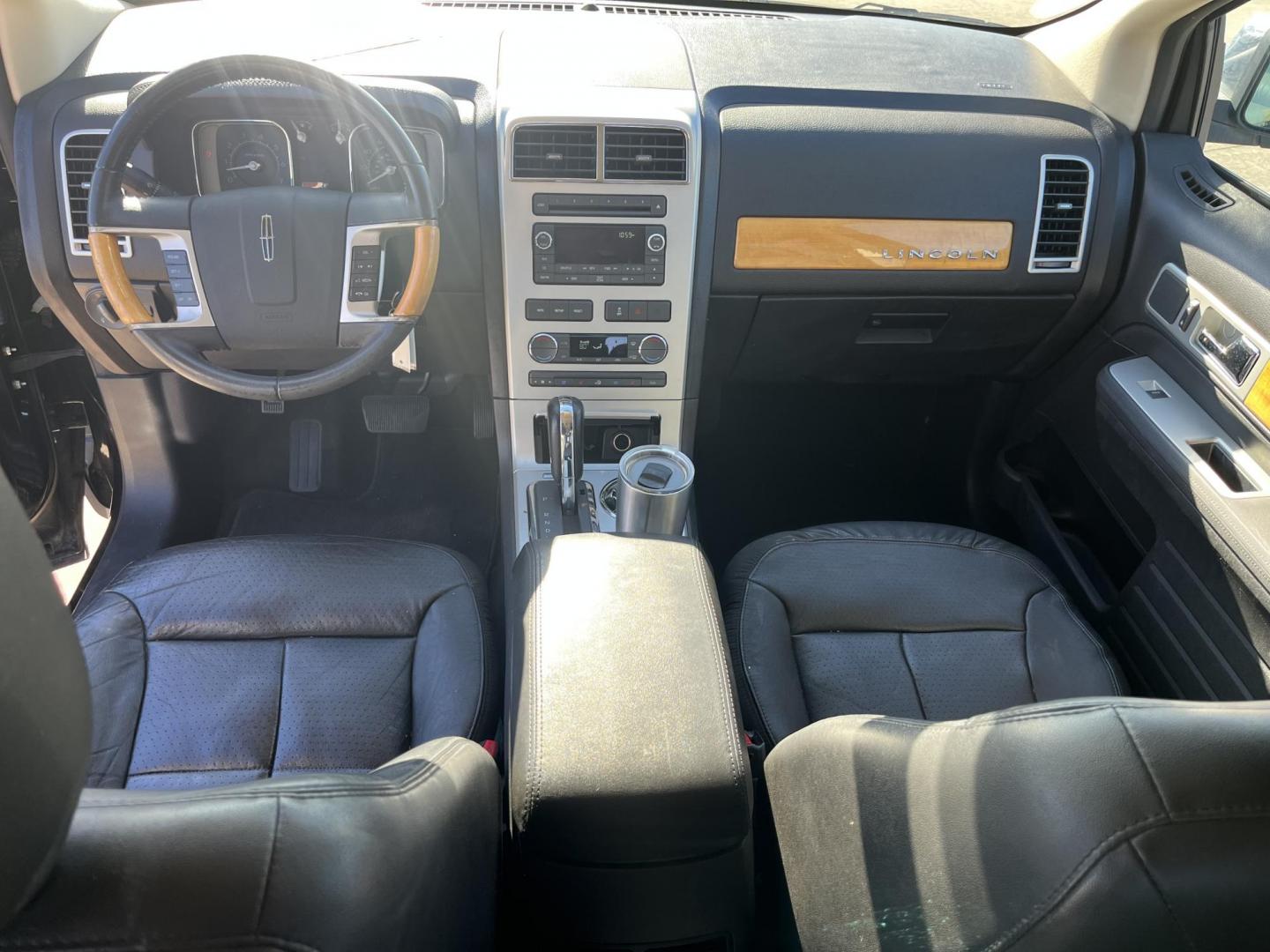 2010 Black /TAN Lincoln MKX FWD (2LMDJ6JC9AB) with an 3.5L V6 DOHC 24V engine, 6-Speed Automatic transmission, located at 14700 Tomball Parkway 249, Houston, TX, 77086, (281) 444-2200, 29.928619, -95.504074 - Photo#15