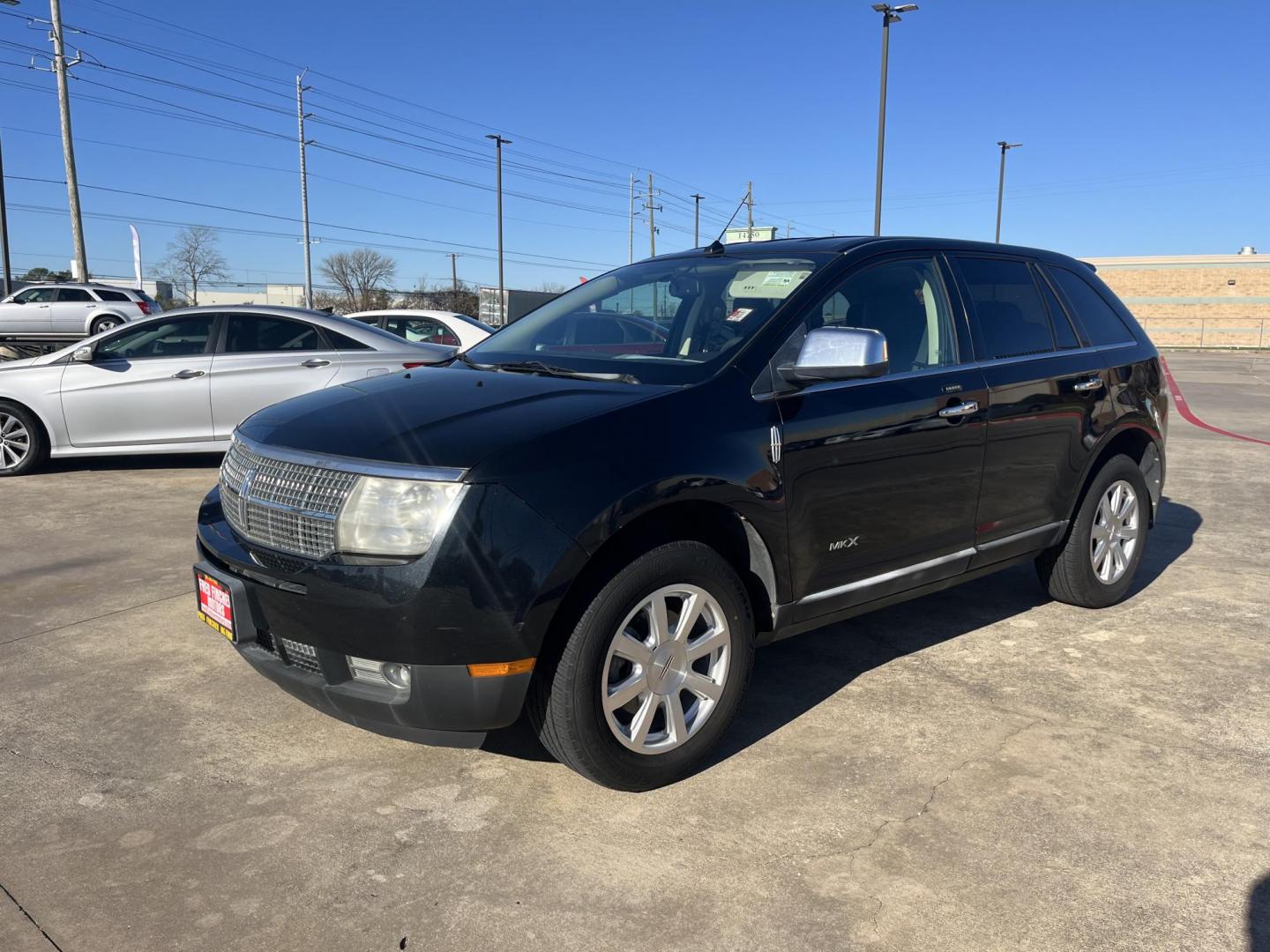 2010 Black /TAN Lincoln MKX FWD (2LMDJ6JC9AB) with an 3.5L V6 DOHC 24V engine, 6-Speed Automatic transmission, located at 14700 Tomball Parkway 249, Houston, TX, 77086, (281) 444-2200, 29.928619, -95.504074 - Photo#2