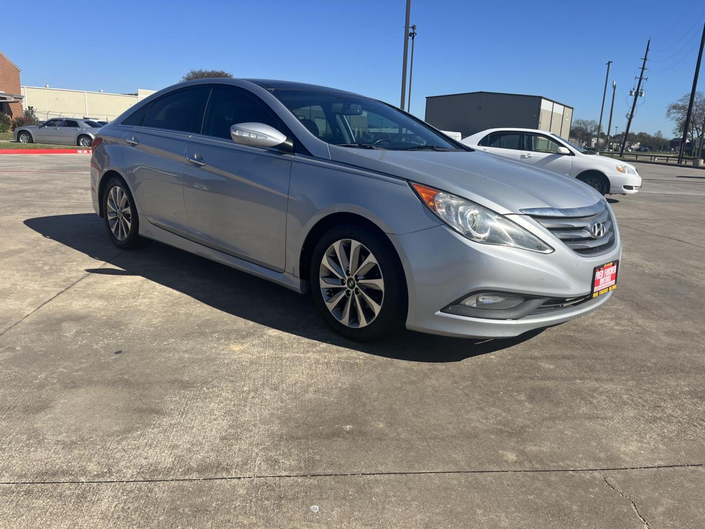 2014 silver /TAN Hyundai Sonata Limited Auto (5NPEC4ACXEH) with an 2.4L L4 DOHC 16V engine, 6-Speed Automatic transmission, located at 14700 Tomball Parkway 249, Houston, TX, 77086, (281) 444-2200, 29.928619, -95.504074 - Photo#0