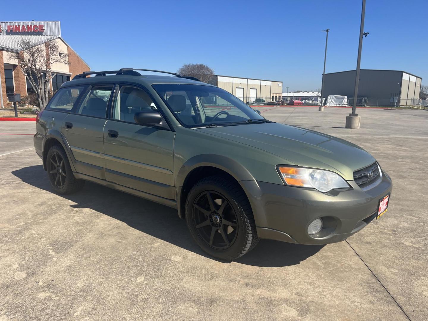 2006 green /gray Subaru Outback 2.5i Wagon (4S4BP61C967) with an 2.5L H4 SOHC 16V engine, 4-Speed Automatic Overdrive transmission, located at 14700 Tomball Parkway 249, Houston, TX, 77086, (281) 444-2200, 29.928619, -95.504074 - Photo#0