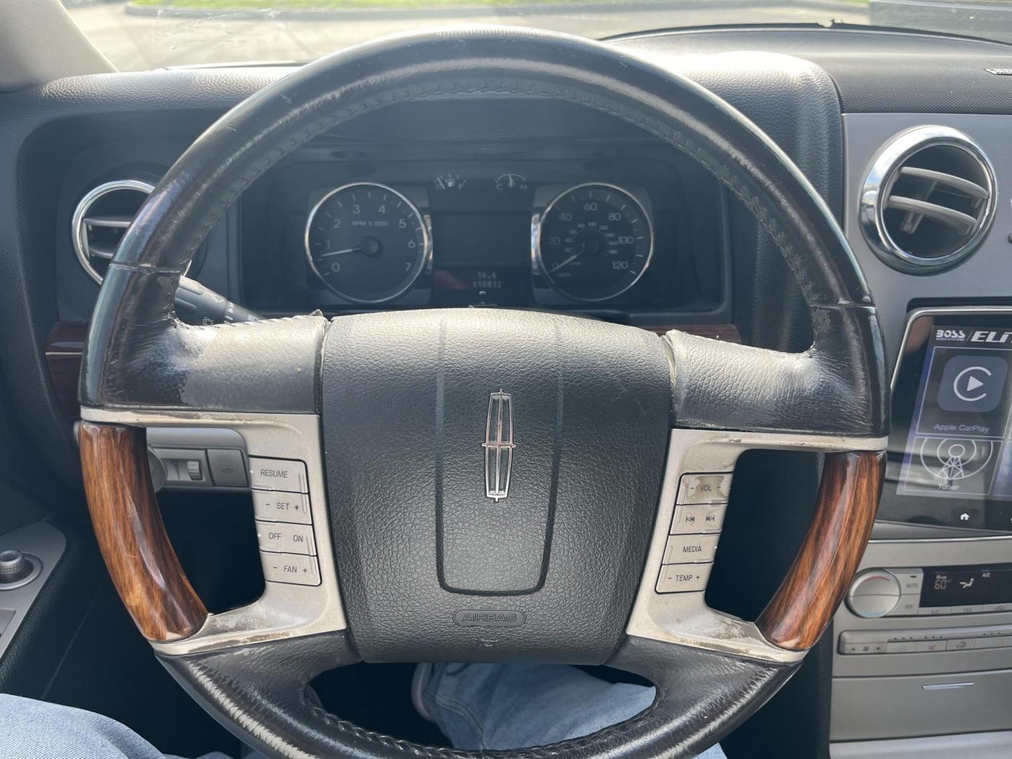 2007 black /black Lincoln MKZ FWD (3LNHM26T37R) with an 3.5L V6 DOHC 24V engine, 6-Speed Automatic Overdrive transmission, located at 14700 Tomball Parkway 249, Houston, TX, 77086, (281) 444-2200, 29.928619, -95.504074 - Photo#15