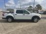 2007 white /black Ford Explorer Sport Trac XLT 4.0L 2WD (1FMEU31K27U) with an 4.0L V6 SOHC 12V FFV engine, 5-Speed Automatic Overdrive transmission, located at 14700 Tomball Parkway 249, Houston, TX, 77086, (281) 444-2200, 29.928619, -95.504074 - Photo#7