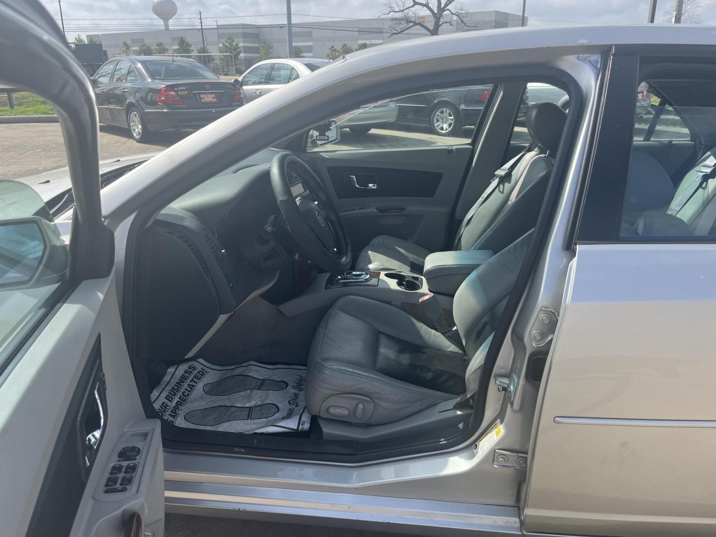 2007 SILVER /black Cadillac CTS 3.6L (1G6DP577570) with an 3.6L V6 DOHC 24V engine, Automatic Overdrive transmission, located at 14700 Tomball Parkway 249, Houston, TX, 77086, (281) 444-2200, 29.928619, -95.504074 - Photo#9